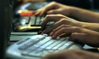 Oamenii sunt mai puţin sinceri şi mai agresivi în mediul online, arată un studiu