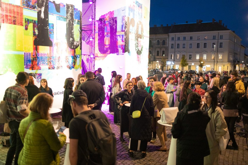 Clujul Creativ. Festivalul ZAIN - Design Expression reunește artiștii locali în Piața Unirii pentru expoziții, conferințe, dezbateri, „toate sub umbrela creativității”