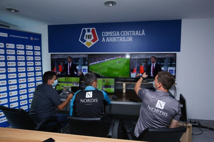 Cum vede antrenorul Universității Cluj arbitrajele din Superligă: "Nu înțeleg de ce nu sunt tratate la fel toate echipele"