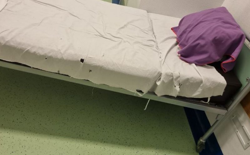 Imagini din "albumul" unei mame care a născut la Ginecologie 1: "Acesta a fost cearceaful de pe patul meu"
