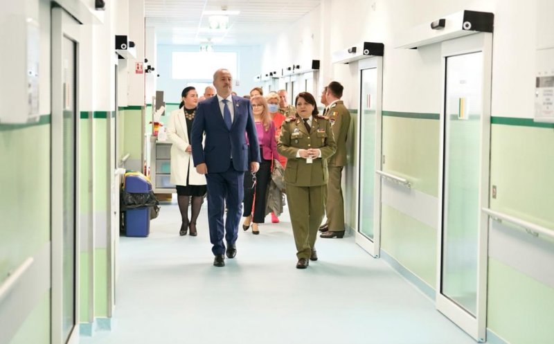 Ministrul Dîncu, în inspecție la Spitalul Militar din Cluj să vadă ultimele renovări: „Felicitări întregii echipe”