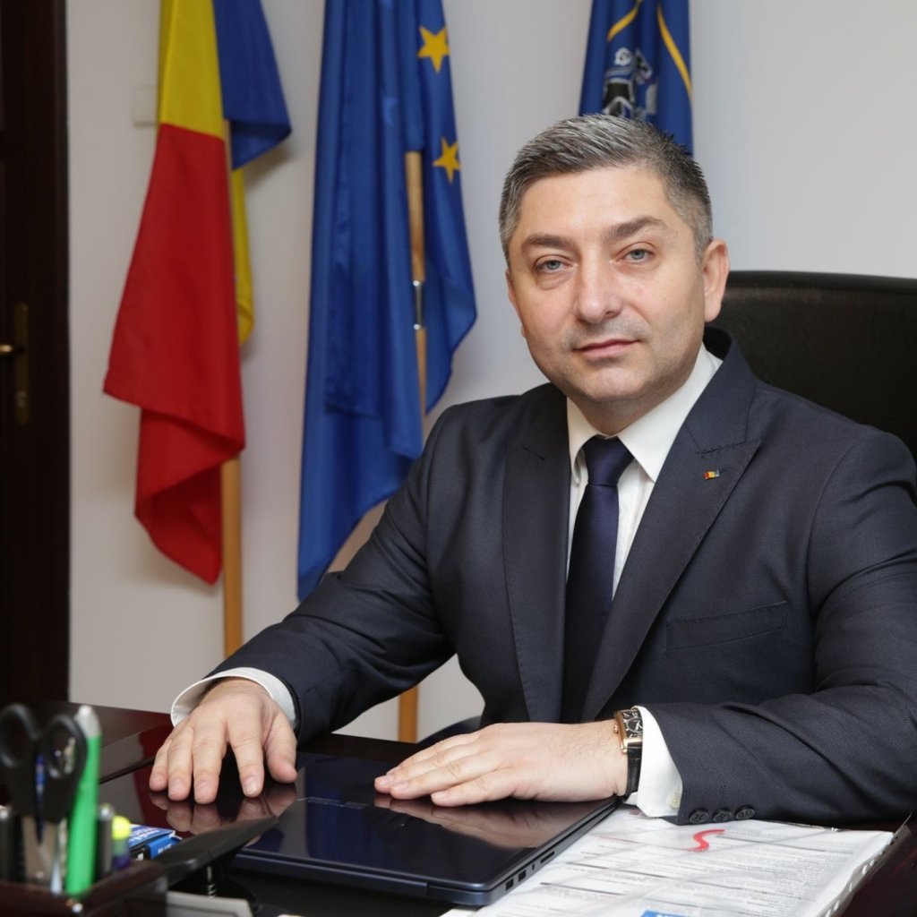 Acoperişurile grădiniţelor şi şcolilor din mai multe comune clujene, reparate cu fonduri de la Consiliul Județean Cluj