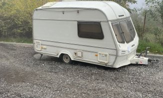 Cum se asfaltează în jurul unei rulote în Cluj-Napoca