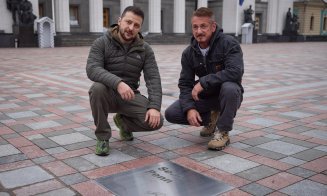 Sean Penn i-a dat Oscarul său lui Zelenski
