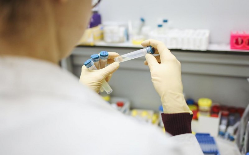 Scade numărul cazurilor de COVID-19. 167 de persoane infectate în ultima zi. Cât e incidența în Cluj?