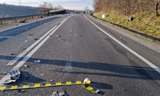 Accident între o maşină şi un camion pe Cluj - Oradea. O femeie a murit/ Trafic blocat