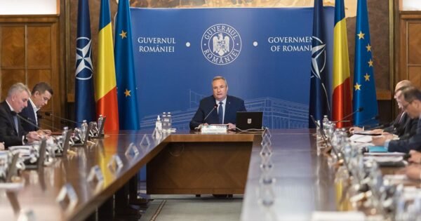 Bugetul României pentru 2023 va fi aprobat azi. Ciucă: Aproape toate ministerele primesc bani mai mulți