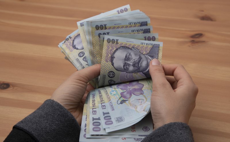 E oficial. Salariul minim pe economie va fi 3.000 de lei în 2023. Guvernul a aprobat creșterea