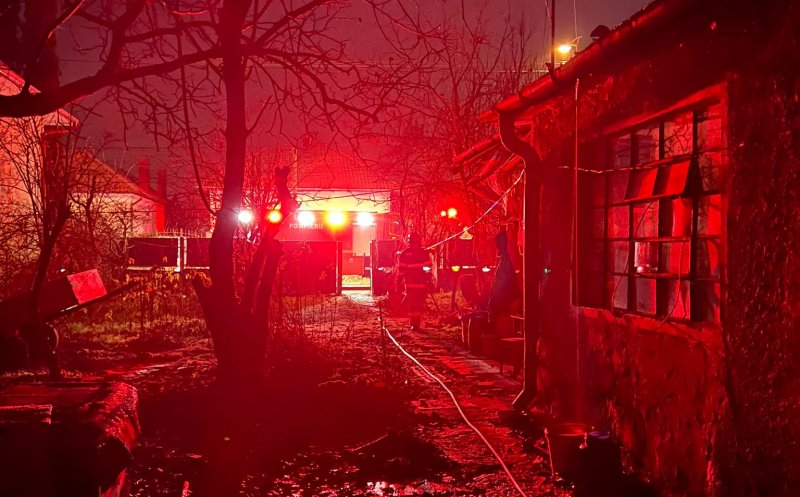 INCENDIU în Cluj-Napoca: Pompierii au găsit un bărbat MORT