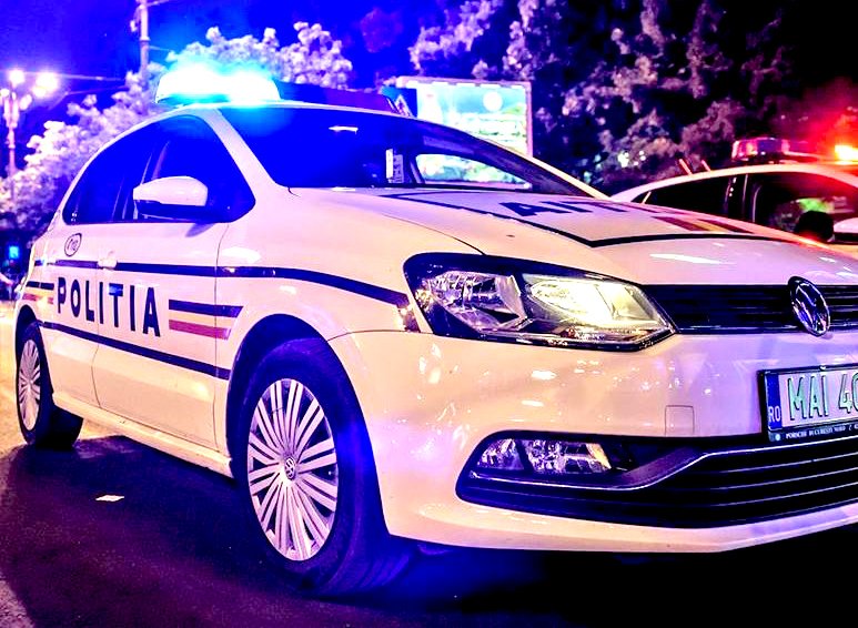 Şofer de 21 de ani, DROGAT la volan. Poliţiştii l-au "pescuit" la un control în trafic