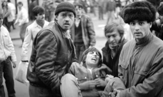 Documentarul „Mărturii fotografice de la Revoluție. Cluj-Napoca, Decembrie 1989″ se lansează astăzi, la Cinema Mărăşti