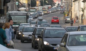 Viceprimar: ''200.000 de mașini în oraş, 20.000 ale studenţilor, leasing sau tranzit'' / ''Cum se circula cu TIR-ul prin Cluj-Napoca în 2010''