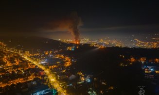 Incendiul de la Tetarom! Se degajă un fum gros deasupra orașului