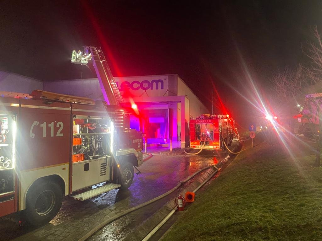 Incendiu la Tetarom Cluj:  ”Hala este proprietatea unei societăți comerciale, care deține terenul în concesiune”