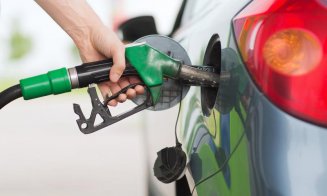 S-a ieftinit benzina: 5.97 lei/litru într-o benzinărie din Cluj. În luna martie speculanții au ridicat prețul la aproape 13 lei/litru