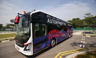 Primarul nu renunță la ideea autobuzelor autonome. "Așteptăm schimbarea legislației"