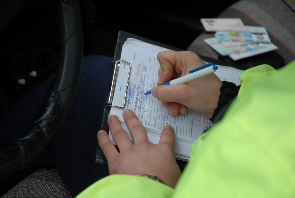 Modificare în Codul Rutier. Șoferii vor putea să-și acceseze istoricul propriu al sancțiunilor