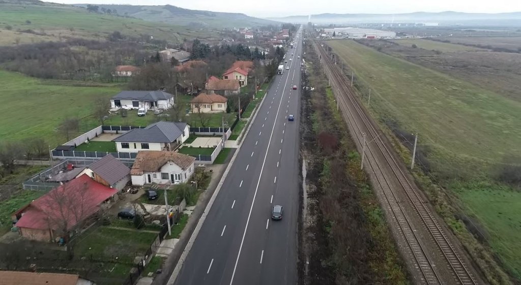 Cluj: Polițiștii au scos radarele "drumul morții" din Jucu.  Câți vitezomani au fost trași pe dreapta într-o singură zi