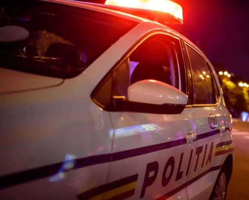 Urmărire ca-n filme, în toiul nopții, în Cluj-Napoca. De ce a încercat un șofer să scape de polițiști