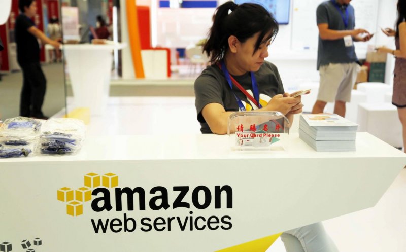 Criza lovește și giganții lumii. Amazon concediază un număr RECORD de peste 18.000 de oameni