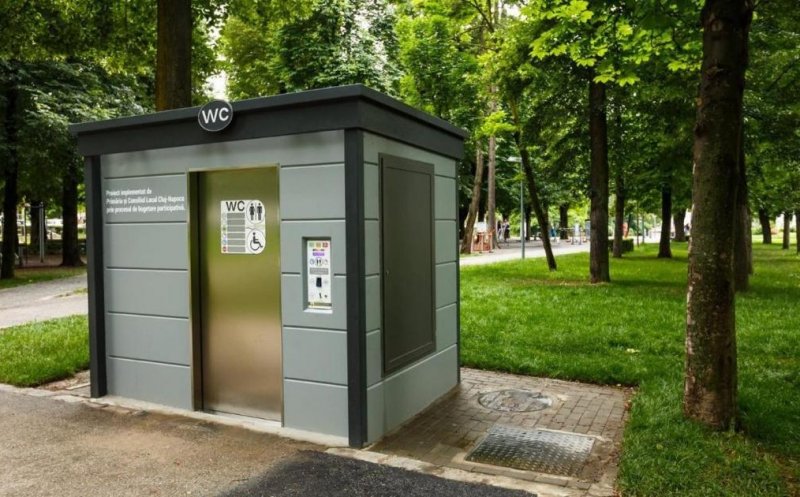 Primăria Cluj continuă să cumpere toalete publice la preţ de garsonieră