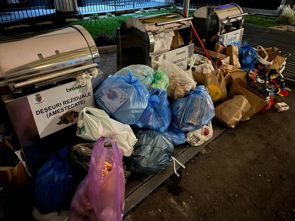 Clujul, o pălărie prea mare pentru Supercom? Gunoaie neridicate de câteva zile