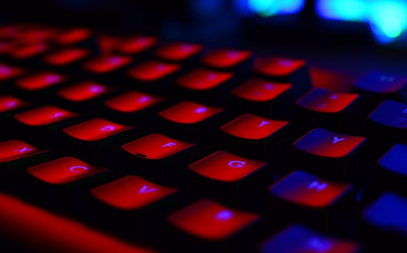 Accesul românilor la internet de acasă, în ușoară creștere în anul 2022
