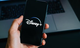 Criza lovește și industria divertismentului. Disney dă afară 7.000 de oameni
