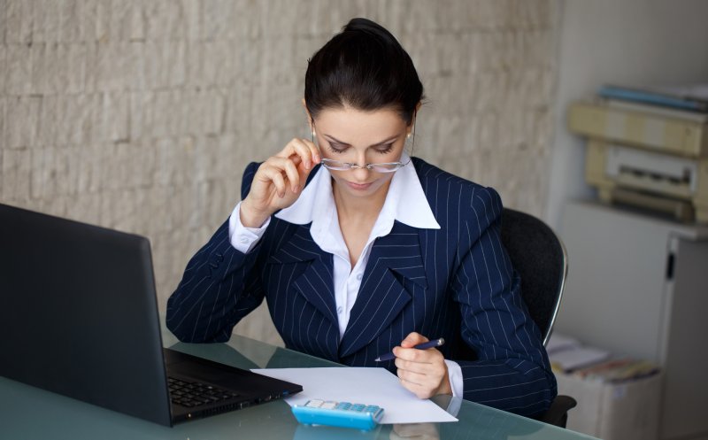 Analiștii de costuri câștigă până la 1.200 euro/lună și sunt foarte căutați la Cluj
