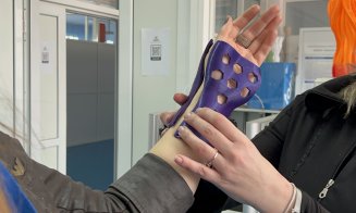 „Mâna de ajutor” pentru pacienții cu brațe amputate vine de la Cluj. UTCN creează la imprimante 3D, membre pentru oameni dar și Axul lui Thor, volane 