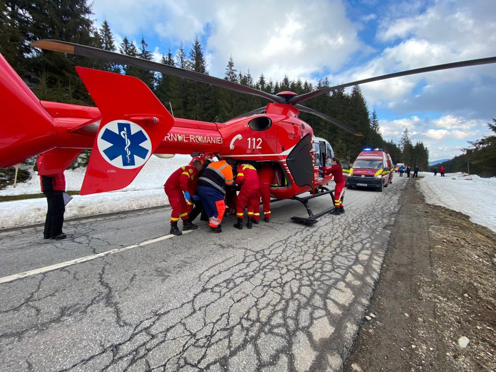 Accident GRAV în Apuseni. Tânără în comă, după ce s-a răsturnat cu ATV-ul/ A fost solicitat elicopterul SMURD