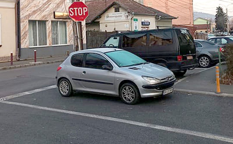 Parcare à la Cluj cu "permisul luat dintr-o pungă cu pufuleți"