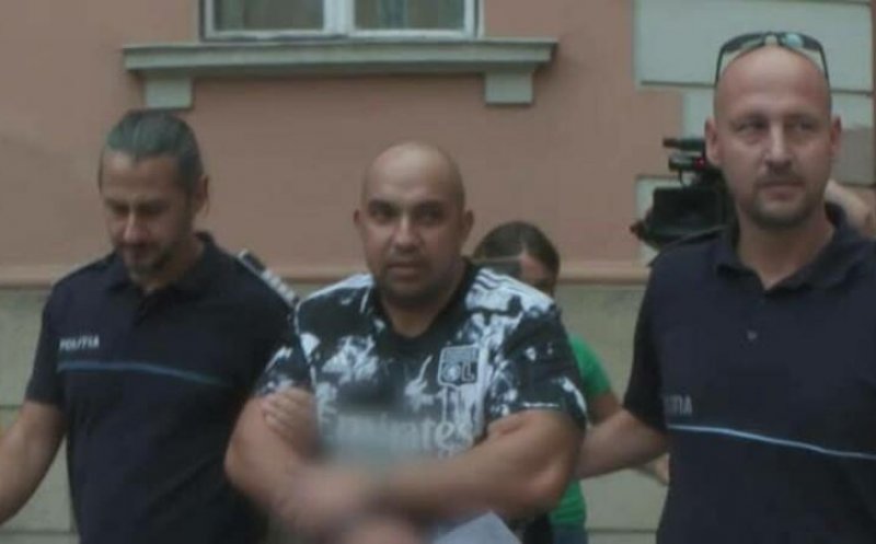 Autorul dublei crime din Baciu care și-a omorât mama și bunica va fi judecat