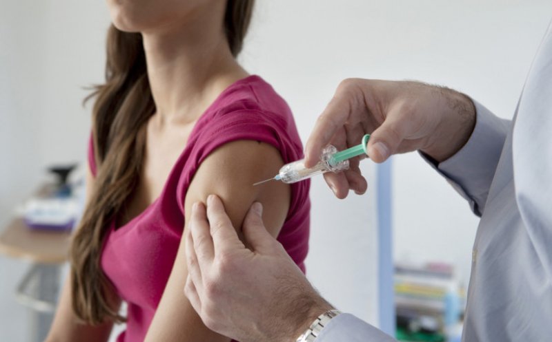 Acțiune masivă de vaccinare anti-HPV în școlile din Franța