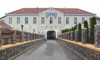 Tentativă de OMOR la penitenciarul Gherla. Trei deținuți au încercat să ÎNJUNGHIE un „coleg”