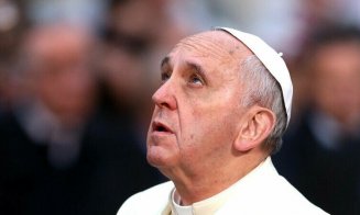 Papa Francisc consideră că celibatul pentru preoţi poate fi reconsiderat