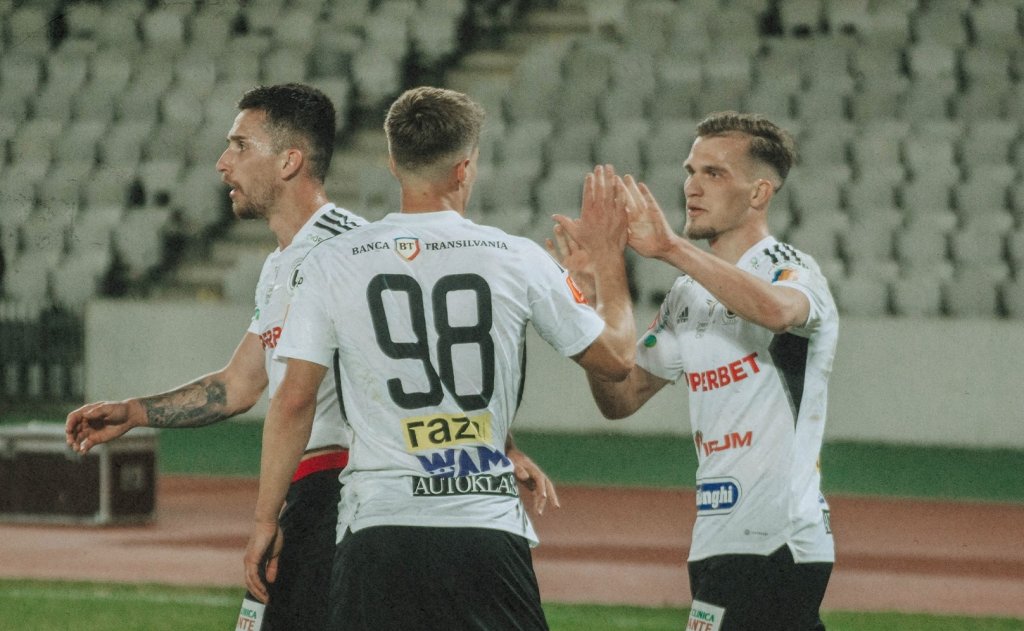 Bucurie pe Cluj Arena. Universitatea a început cu dreptul play-out-ul