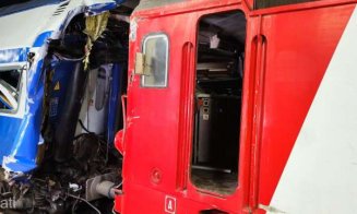 Dosar penal după accidentul feroviar de sâmbătă, soldat cu un deces și trei răniți/ Acul vitezometrului locomotivei a rămas blocat la 75 km/h