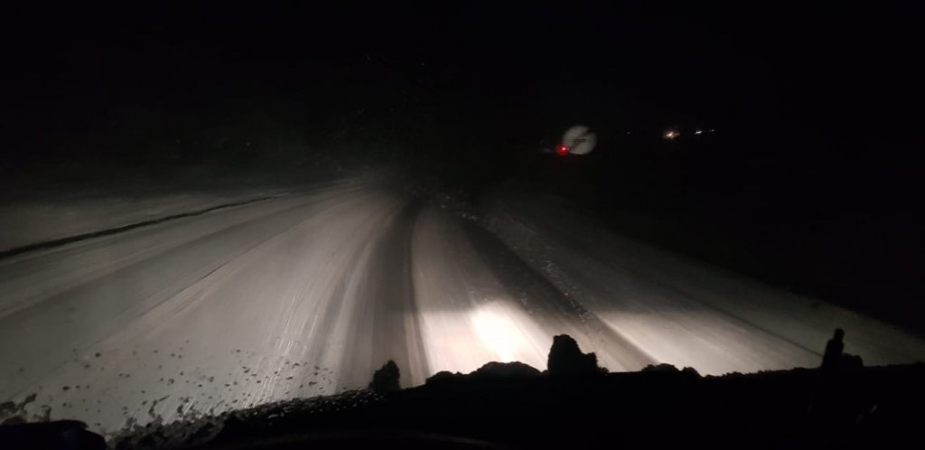 Ninsoare viscolită pe şoselele din judeţul Cluj