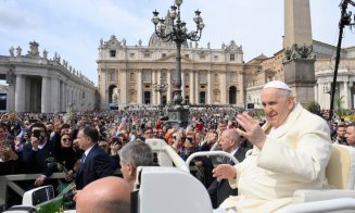 Recent externat din spital, Papa Francisc a participat la slujba din Duminica Floriilor la Vatican