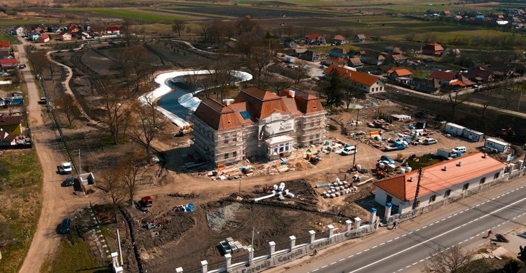 Castelul Bánffy din Răscruci se transformă într-o bijuterie