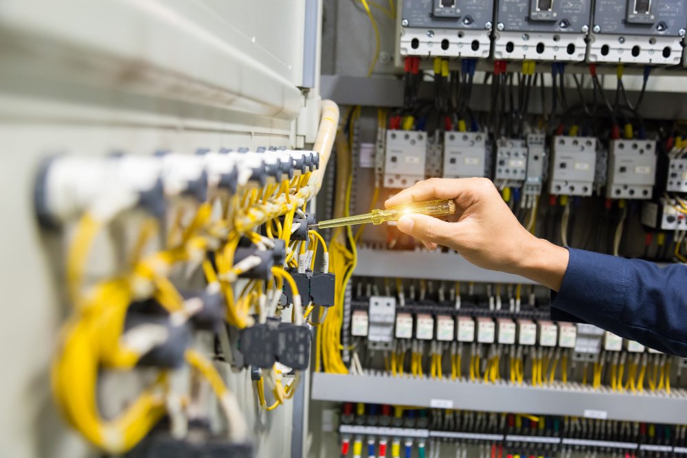 Power Signal – alegerea de peste 10 ani a firmelor din Cluj pentru servicii electrice