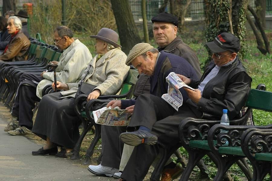 Vești bune pentru pensionari. Primesc banii mai repede luna aceasta