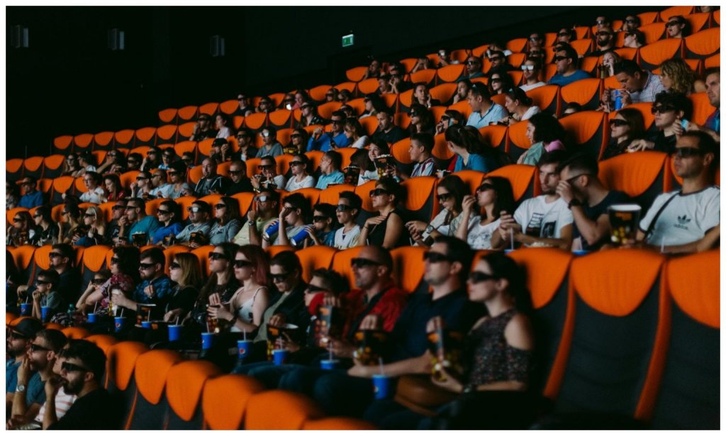 Un gigant din industria cinematografică prezent cu săli și la Cluj nu își mai vinde afacerile din Europa de Est și „Țara Sfântă”