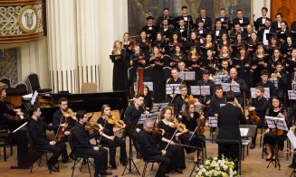 Sala Auditorium Maximum - concert simfonic extraordinar susținut de către corul și orchestra națională a Bisericii Adventiste de Ziua a Șaptea - Glori