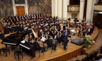 Sala Auditorium Maximum - concert simfonic extraordinar susținut de către corul și orchestra națională a Bisericii Adventiste de Ziua a Șaptea - Gloria Dei