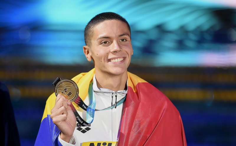 David Popovici şi-a donat medalia de aur de la Mondiale pentru copiii bolnavi de cancer: "Cel mai important campionat este campionatul vieţii, menținerea sănătății"