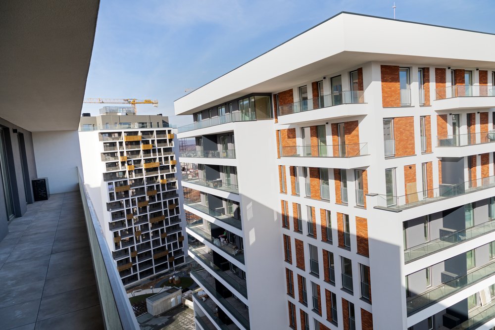 Vânzările de apartamente s-au PRĂBUȘIT în Cluj-Napoca. E CEA MAI MARE CĂDERE a unei piețe imobiliare din România