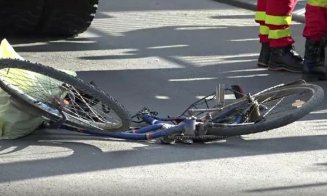 Accident mortal! Un biciclist a murit după ce a fost călcat de un camion