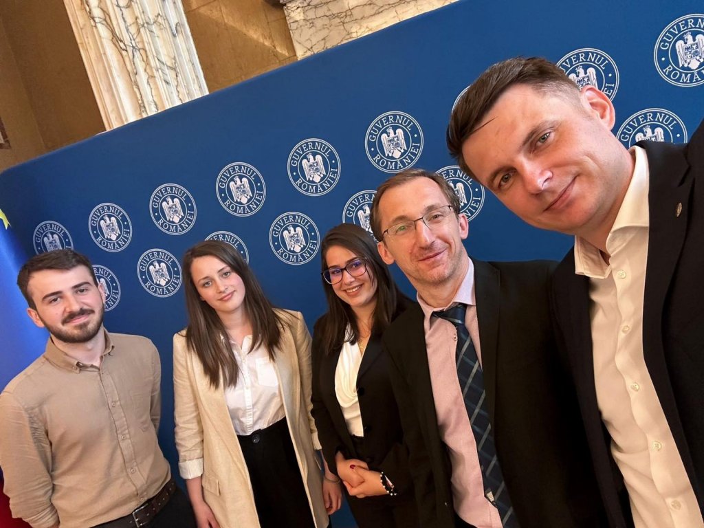 Șeful Cancelariei Prim-Ministrului, gazdă pentru studenții de elită ai UBB: „Aveți în mine un puternic susținător!”